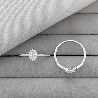 Anel Solitário Oval prata 925