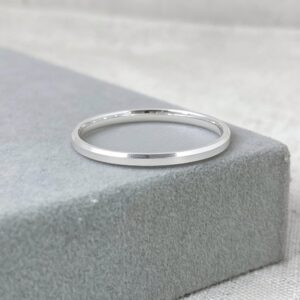 Aliança Quadrada Lapidada 2MM prata 925